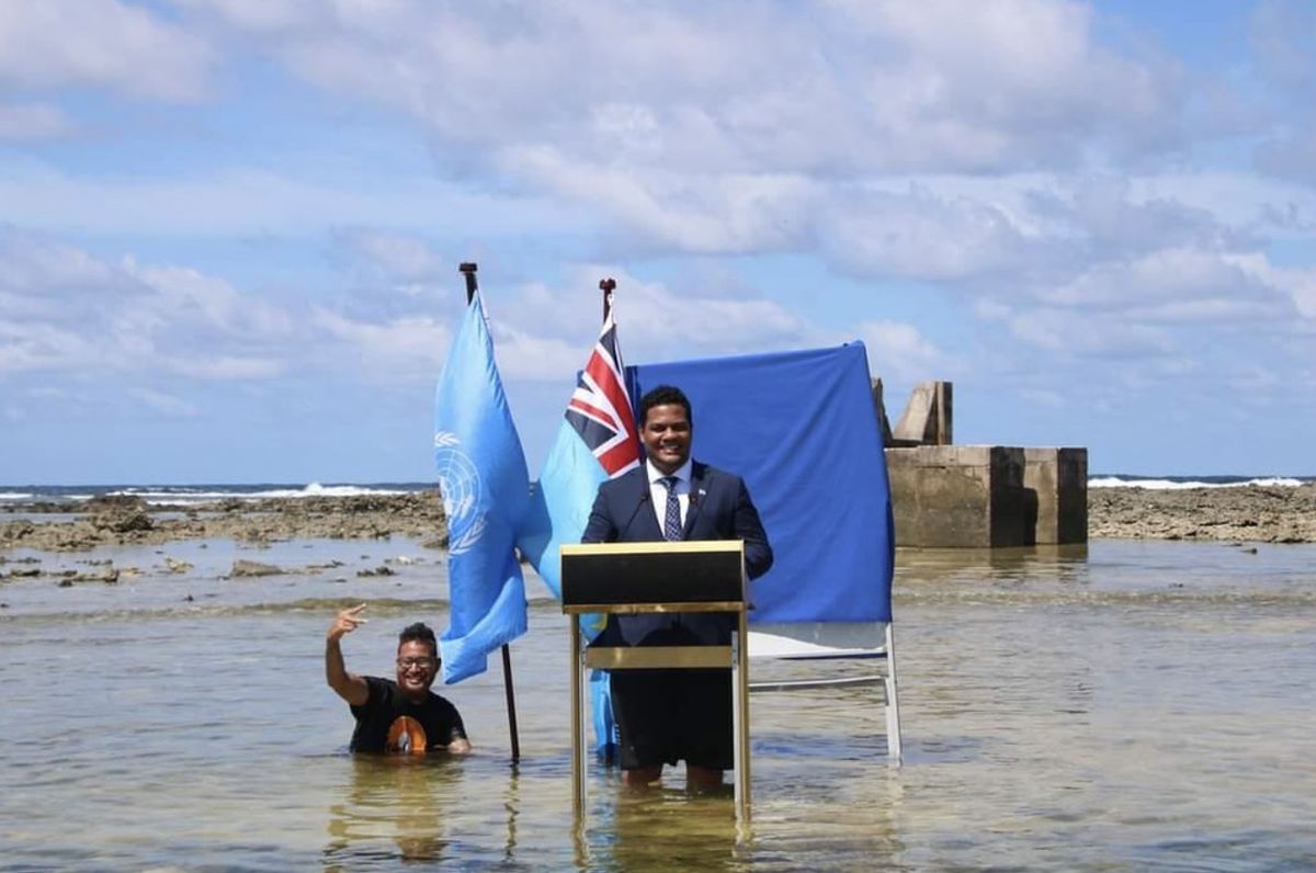 Minister spraw zagranicznych Tuvalu Simon Kofe zapowiedział, że powstanie cyfrowa wersja kraju, któremu z powodu katastrofy klimatycznej grozi zatonięcie około roku 2050 