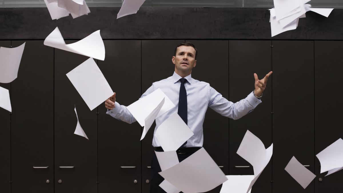 Man throws the papers into the air
Robin Skjoldborg
Organization, ideas, challenge, irritation, frustration