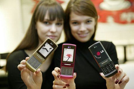 LG Shine nabiera kolorów 1