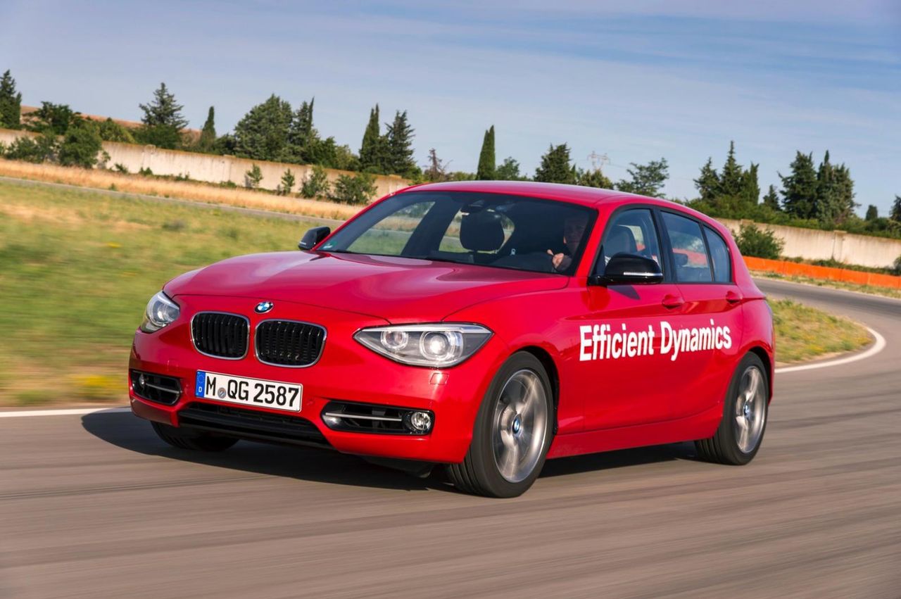 BMW Serii 1 z bezpośrednim wtryskiem wody oficjalnie przedstawione