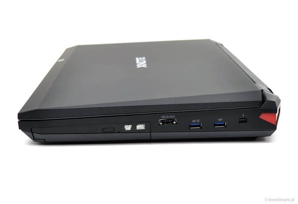 XNOTE P377SMA prawy bok