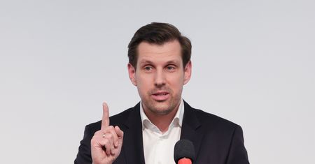 "Prawica nie została pochowana do grobu". Bocheński skomentował przegraną
