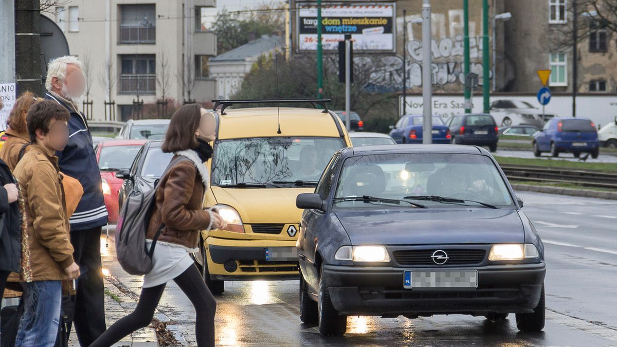 Na przejściu czujesz się jak cel polowania? Zdaniem niektórych to wciąż za mało