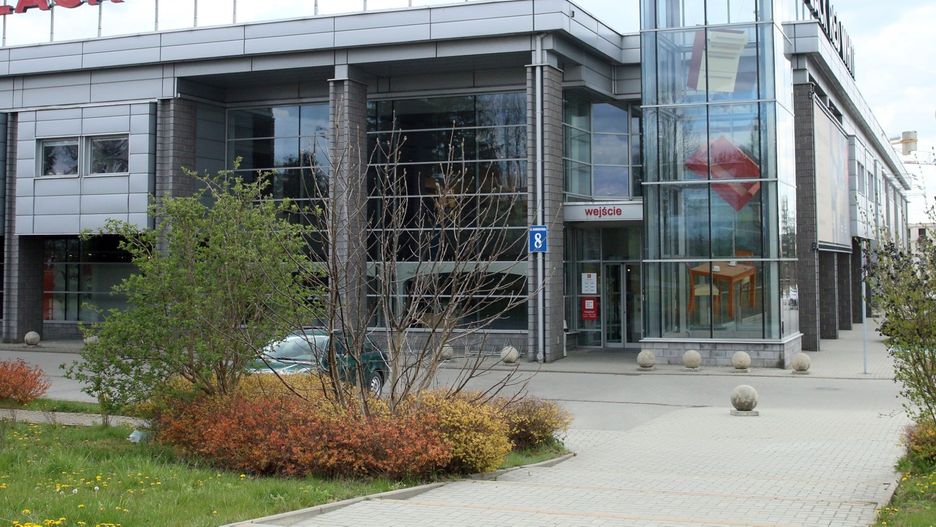 Największa liczba zwolnień w spółce Black Red White (na zdjęciu jeden z salonów meblowych) ma nastąpić między listopadem 2025 roku a marcem 2026 roku, fot. Ł. kaczanowski/Polska Press