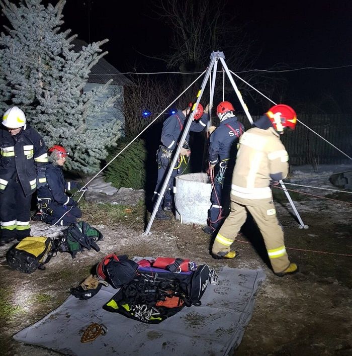 Na dnie studni ujawniono ciało mężczyzny | fot. mł. kpt. Piotr Lipiec, KM PSP Lublin