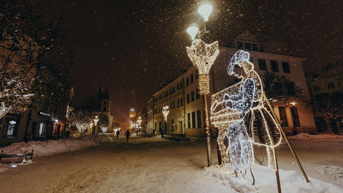 Iluminacje świąteczne na deptaku w Lublinie