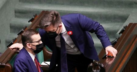 Afera mailowa w rządzie. Rozmawiała z Dworczykiem, awansowała w KPRM