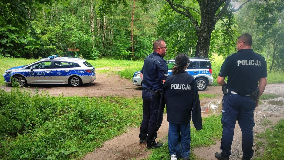 Poszukiwania nastolatki na mokradłach