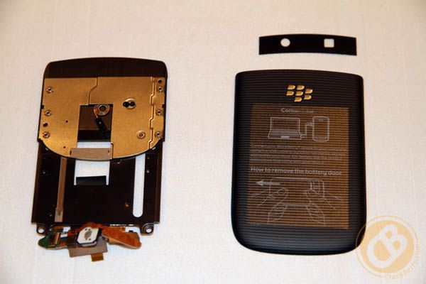 BlackBerry Torch 9800 rozebrany na części pierwsze 3