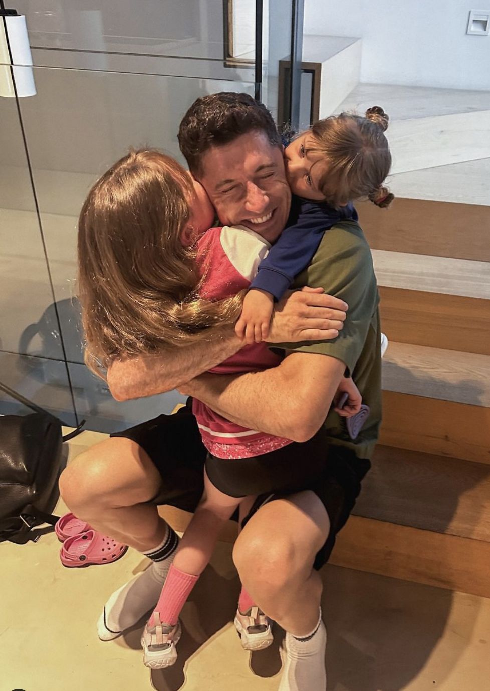 Robert Lewandowski z córkami