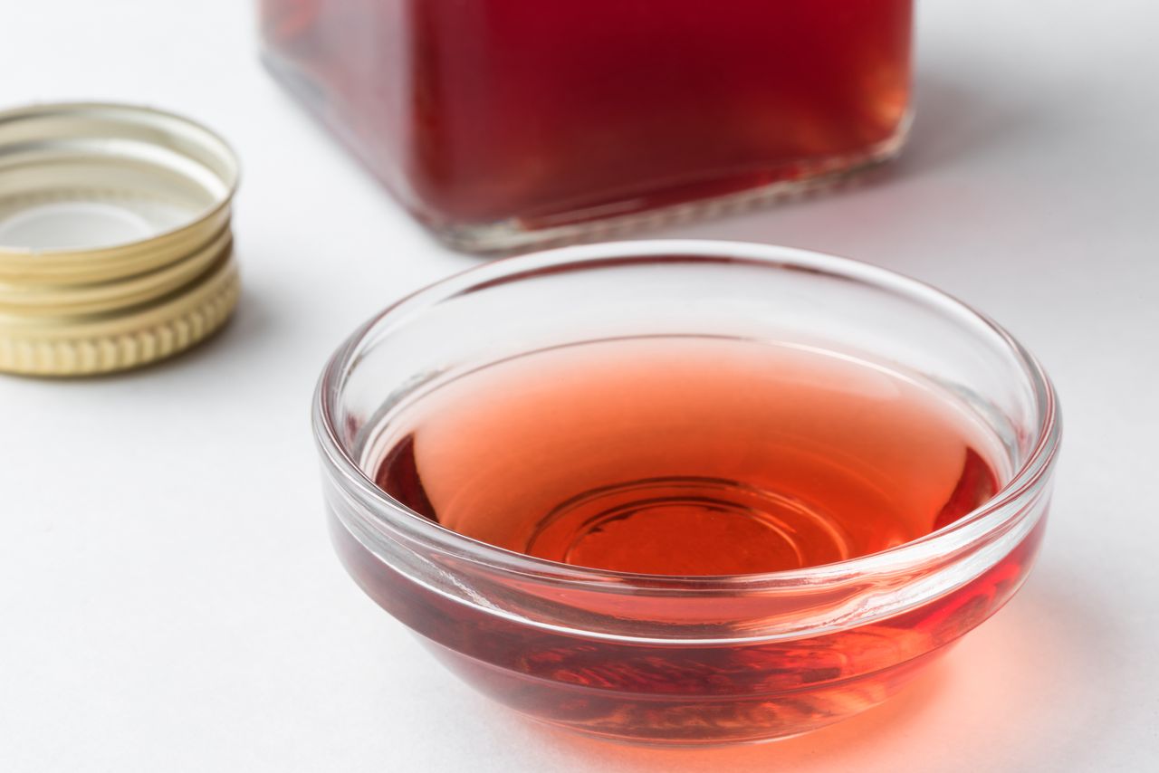 Pij 1 łyżkę dziennie. Pomaga obniżyć cukier i zapobiega miażdżycy