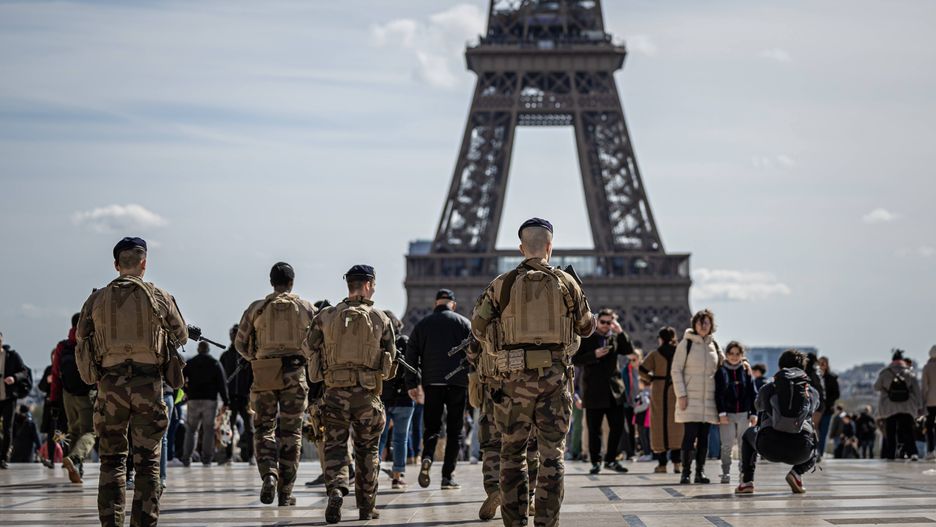 Francja wstrząśnięta "barbarzyńską zbrodnią". Ofiarą 15-latek 