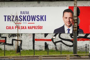 Ukradł banery wyborcze Rafała Trzaskowskiego. Zapadł wyrok