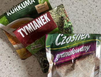 Nie pomyl koszy. Tu należy wyrzucić opakowania po przyprawach