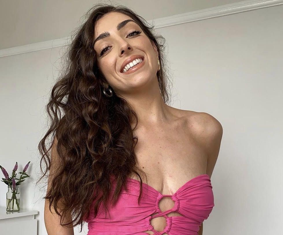 Promuje selflove. Ma jeden sposób