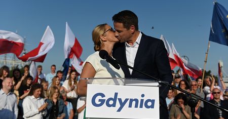 Walentynki. Politycy PO na romantycznych zdjęciach
