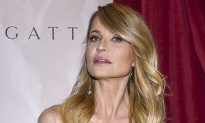 Kręglicka pozowała w mini. Dobrała do niej czarne rajstopy