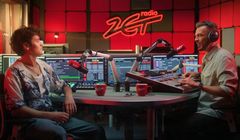 Oskar Cyms w kampanii pod hasłem „Radio ZET nr 1 w moim samochodzie”