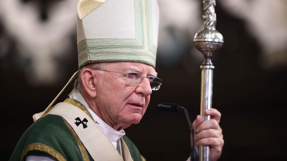 "Nowy podatek". Abp Jędraszewski wprowadza opłatę dla parafii
