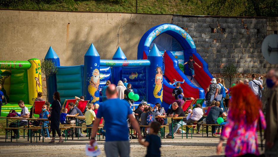 Dzień Dziecka dzieci zamek zameczek zabawa