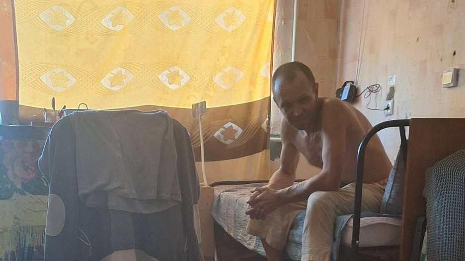 Dmitrij - rozmówca Marcina Ogdowskiego, który większość życia spędził w Wołczańsku, mieście leżącym tuż przy ukraińsko-rosyjskiej granicy