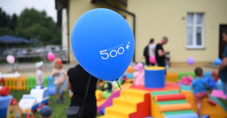 800 plus. Od kiedy wypłata? Informacje są sprzeczne
