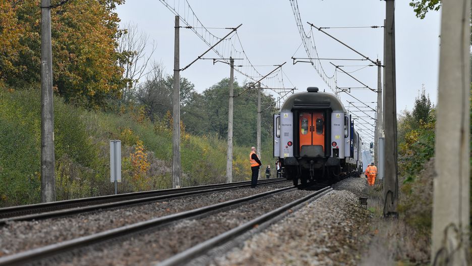 Ewakuacja pociągu InterCity. Zapaliła się lokomotywa