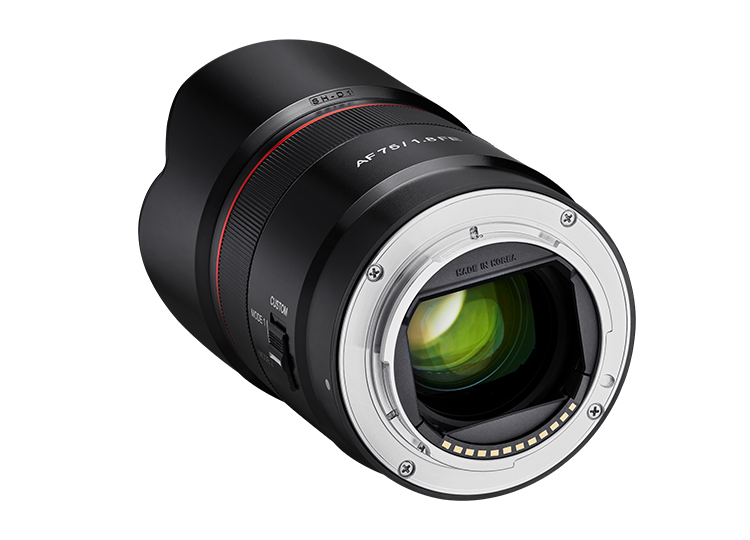 Samyang 75 mm f/1.8 FE do Sony ma pierścień funkcyjny 3