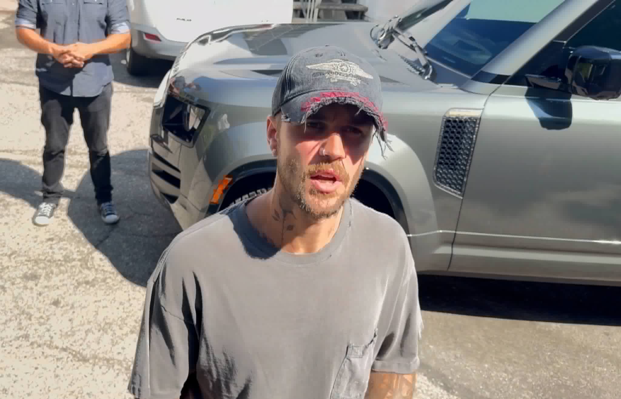 Justin Bieber niezadowolony z obecności paparazzi 