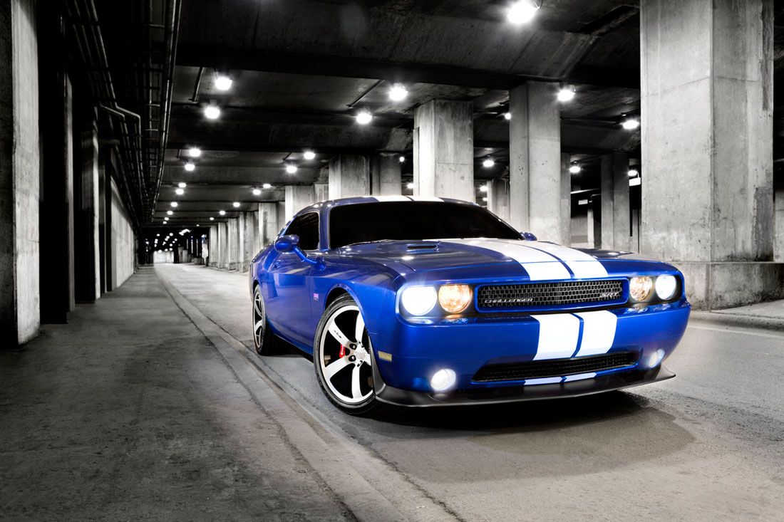 2008 Dodge Challenger SRT8 392 Hemi (fot. cartype.com)