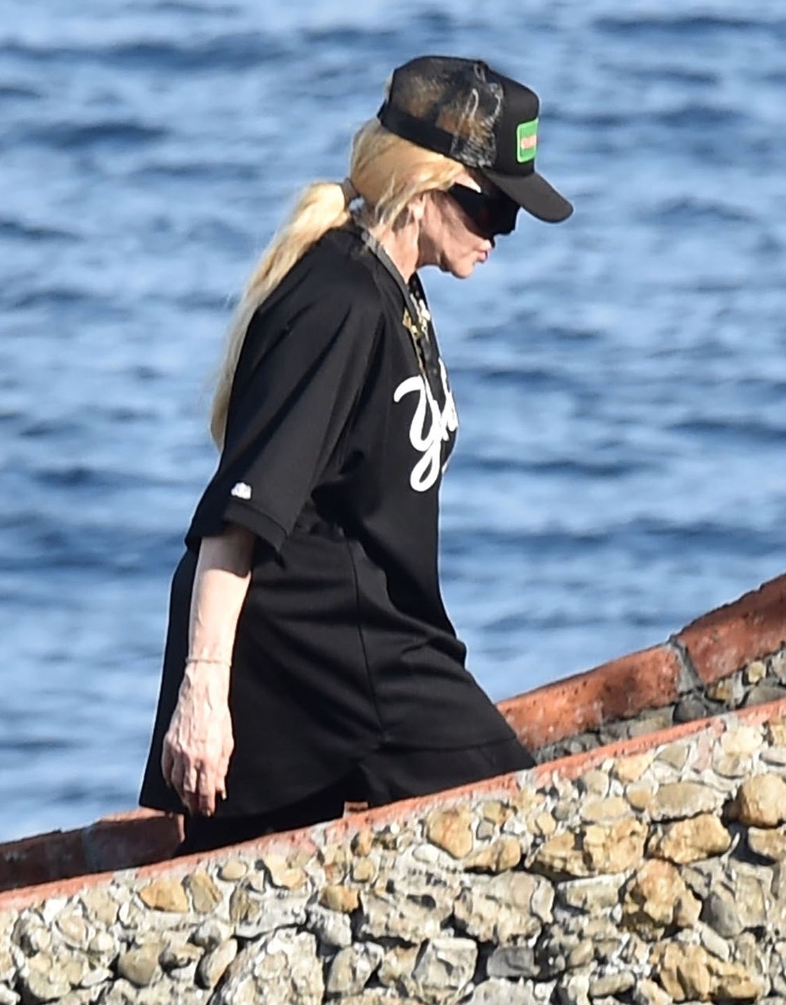 Madonna "przyłapana" we Włoszech z tajemniczym mężczyzną