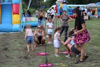 Leszno: Trwa piknik wakacyjny na Gronowie. Tu nie ma miejsce na nudę, a wieczorem będzie potańcówka