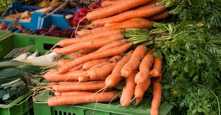 Polskę zalewa marchew z importu. Padł rekord