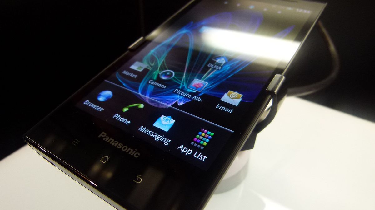 Panasonic Eluga - nasz hands-on [wideo] 1