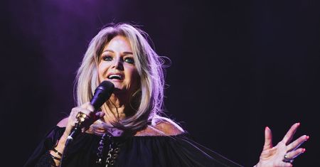 Na co zmarła Bonnie Tyler? Przed śmiercią przeszła pilną operację