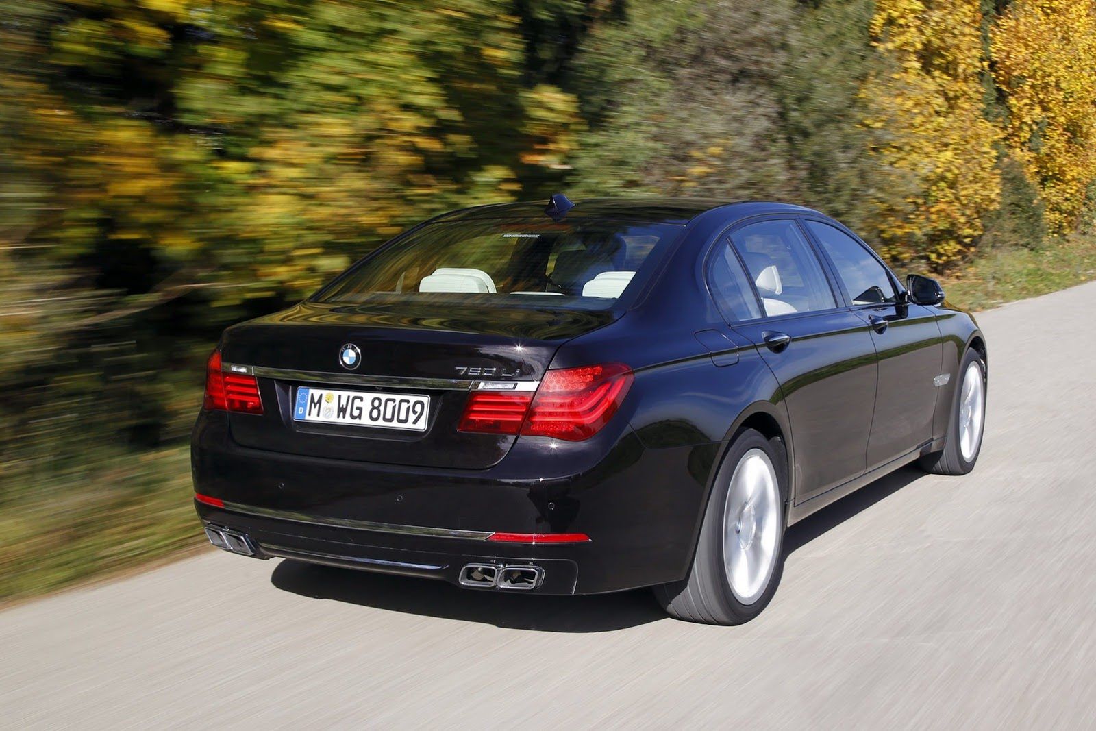 BMW Serii 7 V12