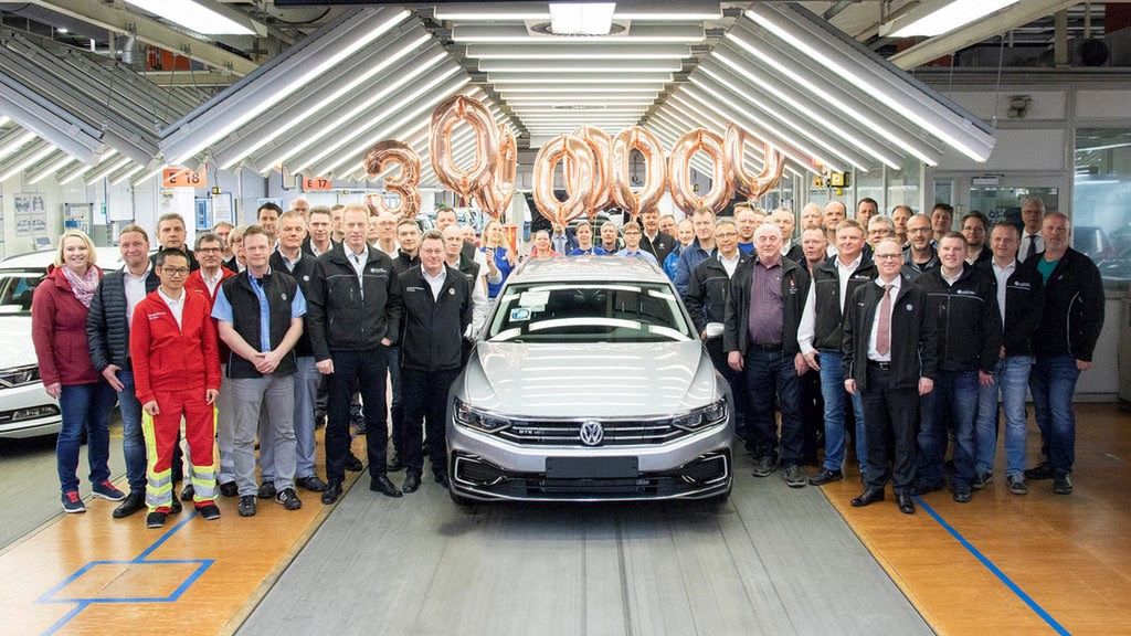 30 milionów Passatów wyjechało z fabryki Volkswagena. To rekord w klasie