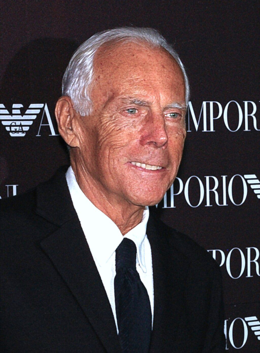 Giorgio Armani opuszcza pokaz po raz pierwszy w karierze. "Król Mody" wraca do zdrowia po pobycie w szpitalu