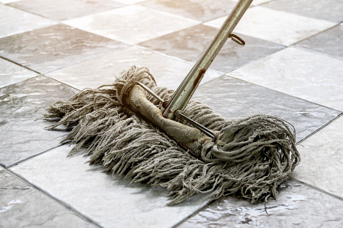 How to clean a mop? It's simpler than you think.