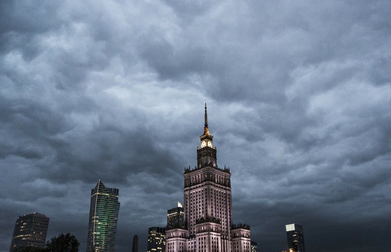 Złotego będzie czekał trudny czas.