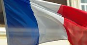 "Oko tygrysa" w Davos – dlaczego Macron nosi ciemne okulary podczas przemówienia?