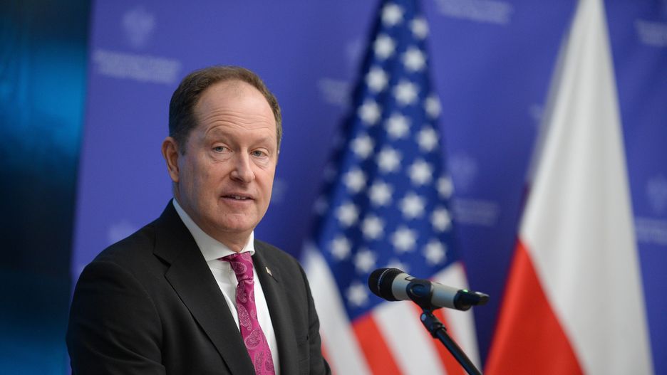Mark Brzezinski
Warszawa, 22.02.2023. Ambasador Stan�w Zjednoczonych w Polsce Mark Brzezinski podczas konferencji prasowej w siedzibie Ministerstwa Funduszy i Polityki Regionalnej w Warszawie, 22 bm. Tematem konferencji b�dzie uroczyste podpisanie Bridge Contract pomi�dzy sp�k� Polskie Elektrownie J�drowe (PEJ) oraz firmami Westinghouse Electric Company i Westinghouse Electric Poland (Westinghouse). (obm/awol) PAP/Marcin Obara
Marcin Obara
dyplomacja, dyplomata, firma, firmy, konferencja, konferencja prasowa, kontrakt, ministerstwo, podpisanie, polityk, polityka, bezpiecze�stwo energetyczne, elektrownia, j�drowa, projekt budowy elektrowni j�drowej, wsp�praca