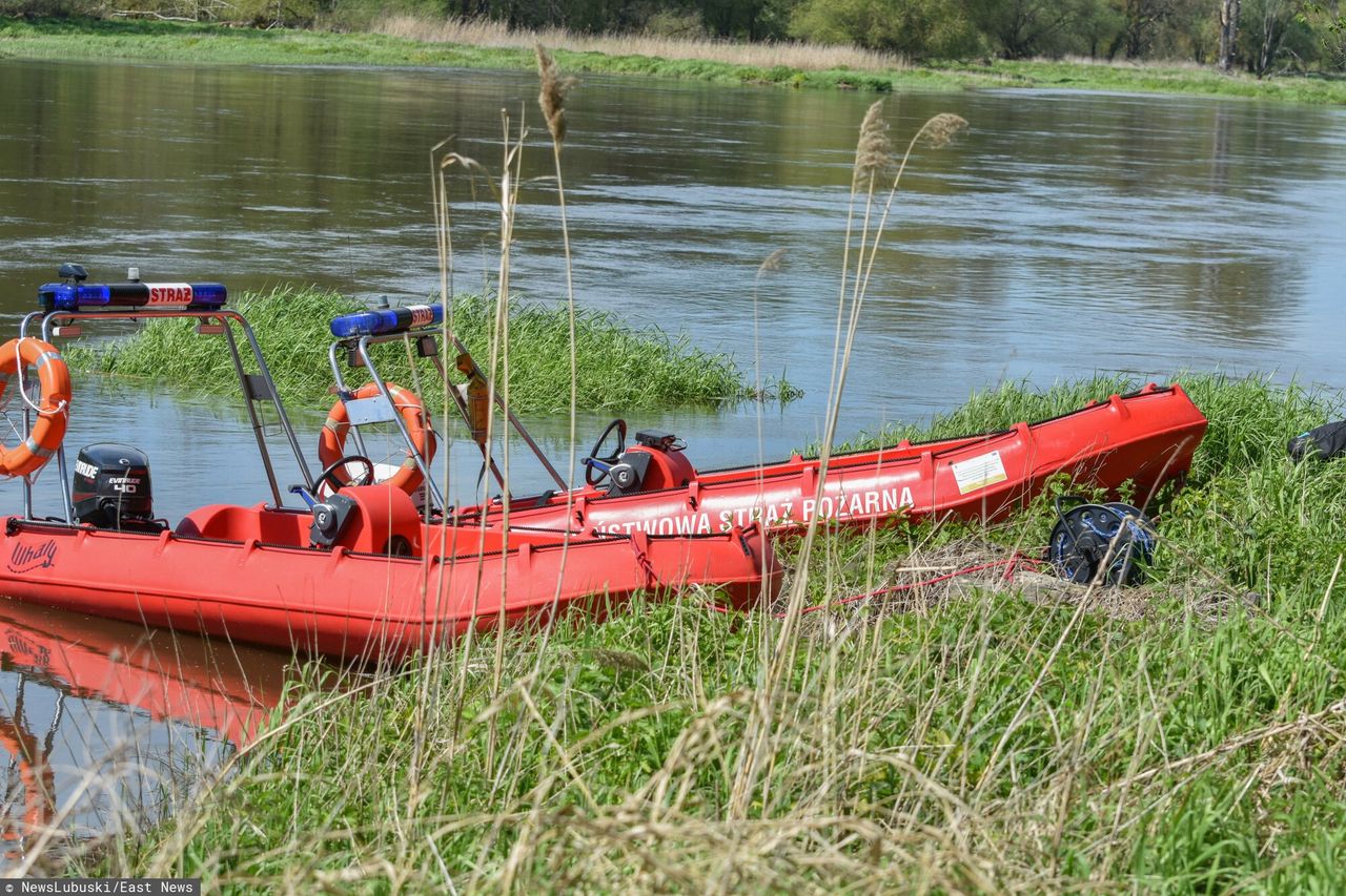 Oława. 15-latek wpadł do Odry, akcja służb