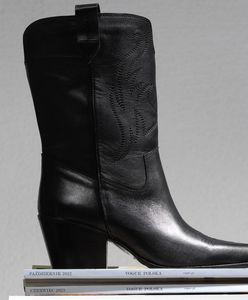 Kowbojki damskie hitem wśród gwiazd! Dlaczego te buty są tak popularne?