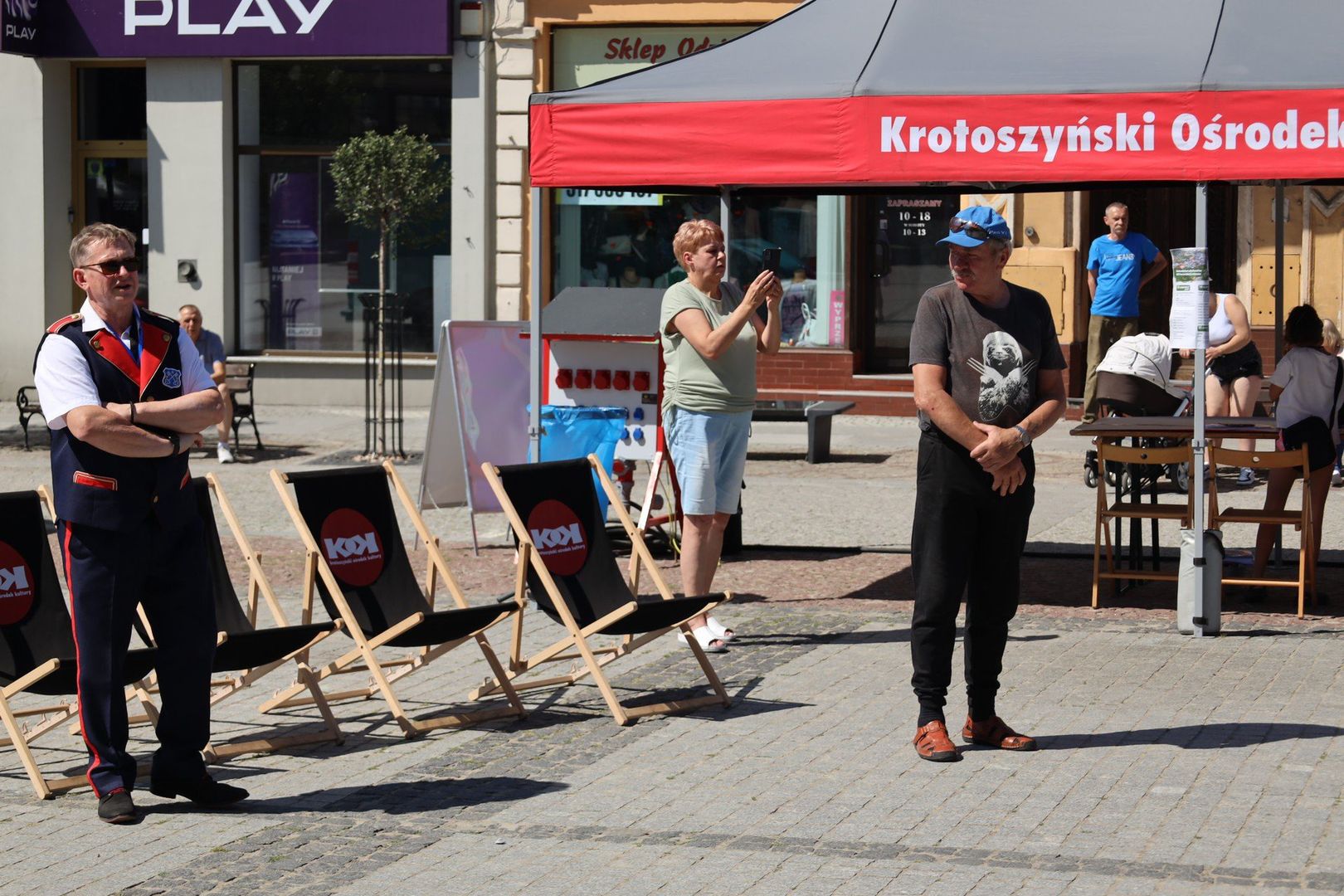 W sobotę zaprezentowali się lokalni artyści. Mieszkańcy przybyli liczniej dopiero na wieczorne koncerty