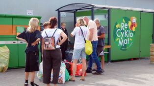 Biedronka ogłasza ważną zmianę. Chodzi o kaucję. Polacy skorzystają