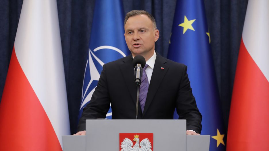 Warszawa, 02.06.2023. Prezydent Andrzej Duda podczas oświadczenia dot. państwowej komisji ds. badania wpływów rosyjskich na bezpieczeństwo wewnętrzne RP w latach 2007-2022, 2 bm. w Pałacu Prezydenckim w Warszawie. (jm) PAP/Albert Zawada