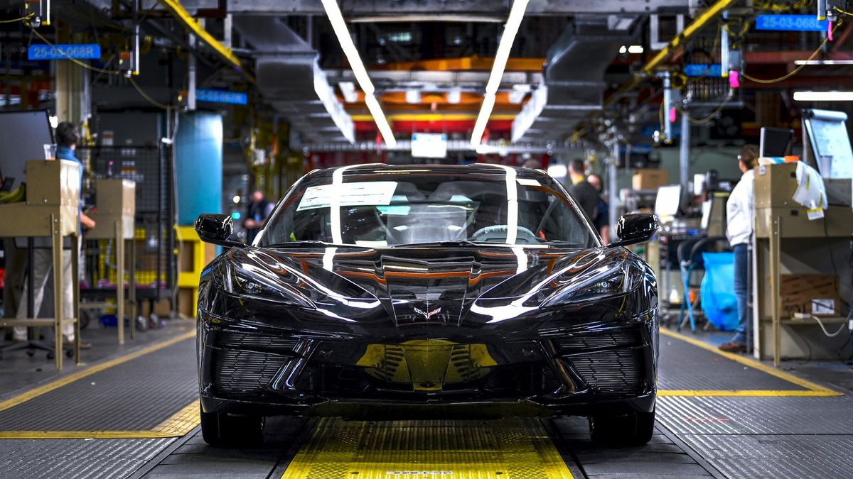 Pierwszy Chevrolet Corvette. Do tego modelu nie uświadczymy już pakietu karbonowego