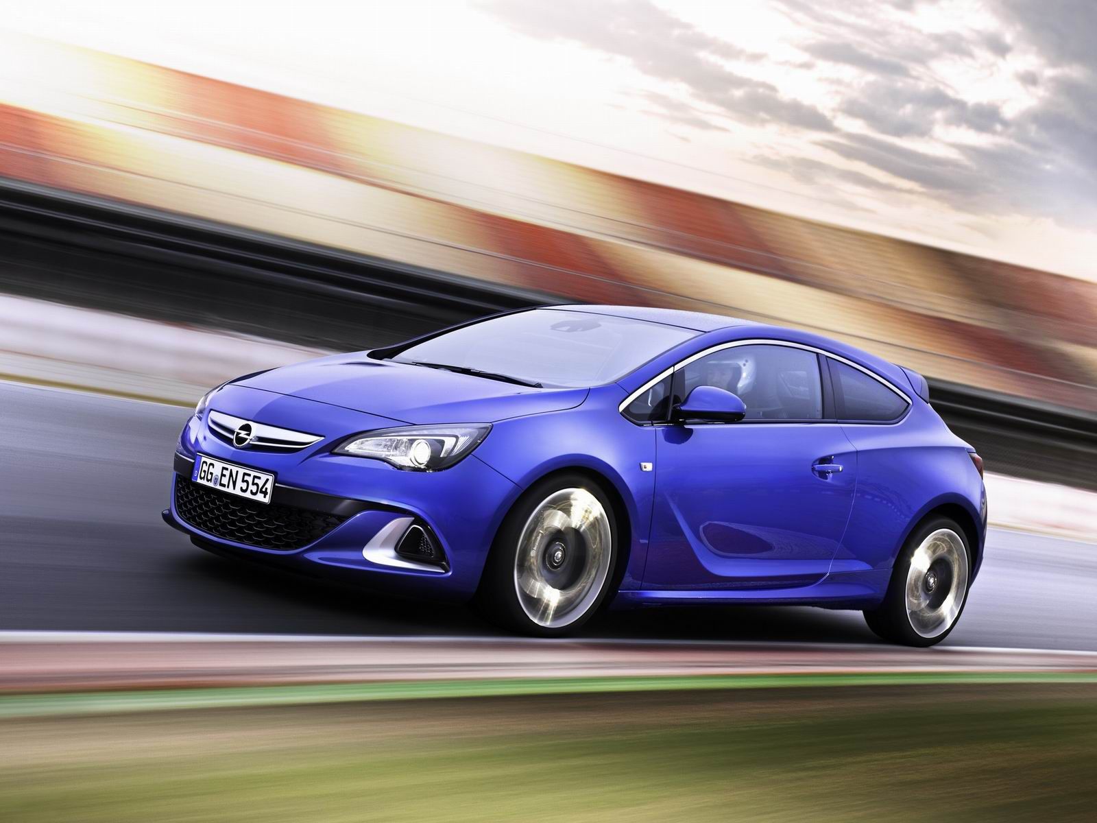 Opel Astra OPC