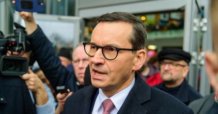 Ekspert o sytuacji w siedzibie TVP. "Policja ma prawo działać"
